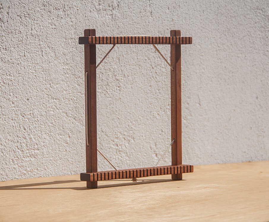 Tear Portátil em Mogno Bzugo